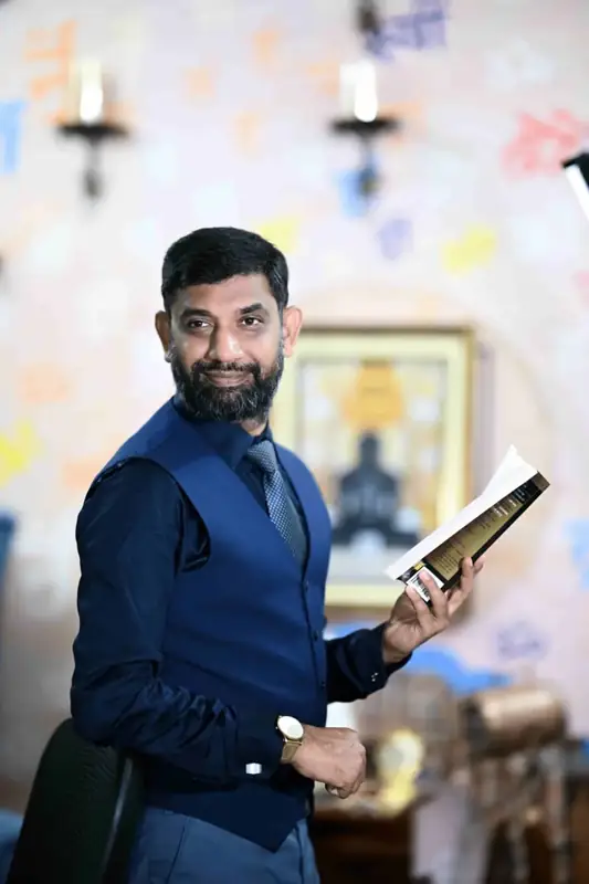 Instagram reel thumbnail: One habit behind every record, Saurabh Jain motivational speaker and corporate trainer